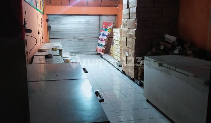 Rumah di Jalan Pinang, Pulo Gadung - Lokasi Pinggir Jalan, Cocok untuk Usaha Rumah di Jalan Pinang, Pulo Gadung - Lokasi Pinggir Jalan, Cocok untuk Usaha