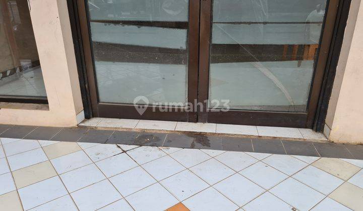 tampak depan jual murah ruko plaza metropolitan