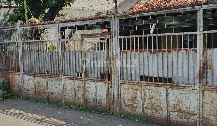 Rumah hitung tanah cocok utk usaha dkt pasar jatinegara jaktim 2