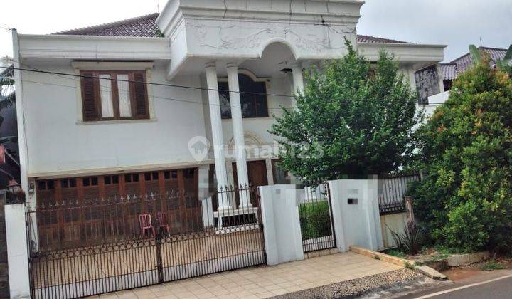 Jual cepat rumah luas Kompleks Billymoon kalimalang 1