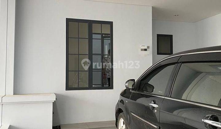 Rumah di Lavon cikupa tangerang 3 Lantai Baru hadap selatan  2