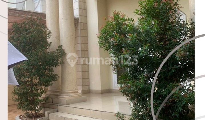 Luxury Ready-to-Occupy Menteng House, Neat and Strategically Quiet Location in Central Jakarta Luxury Ready-to-Occupy Menteng House, Neat and Strategically Quiet Location in Central Jakarta