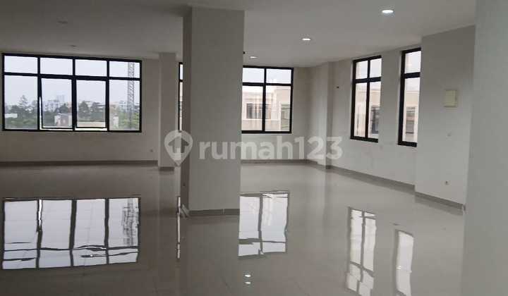 Tandem Shophouse Sedayu City Kelapa Gading Strategic Location