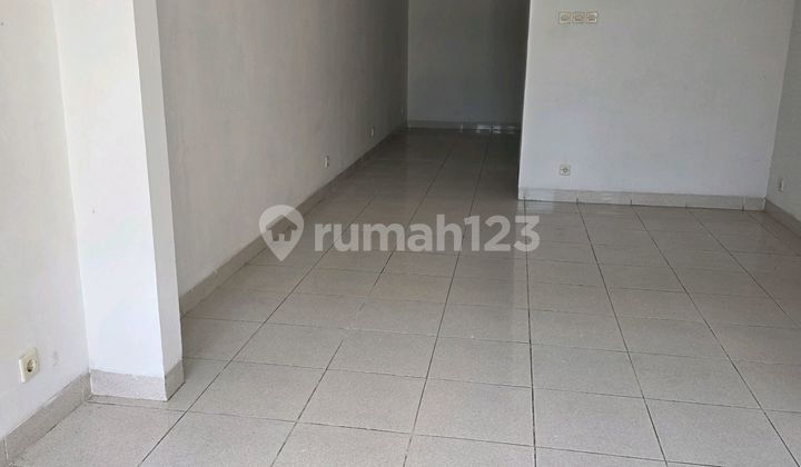 Cempaka Putih House for Office Barber Shop Ready to Use Central Jakarta