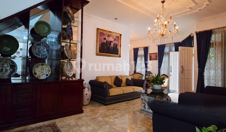 Rumah Mewah Kebayoran Lama Jaksel Siap Huni Lokasi Strategis