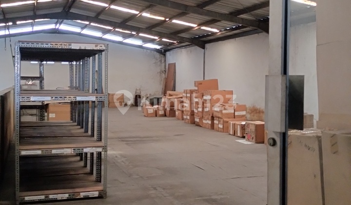 Jual Cepat Gudamg 684m² di Daan Mogot HGB 1