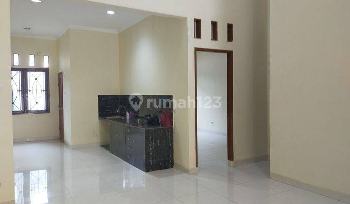 Rumah Murah Rapih Pondok Gede 2