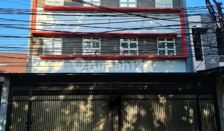 Ready-to-Use Shop House in Kelapa Gading, Prime Location Ready-to-Use Shop House in Kelapa Gading, Prime Location