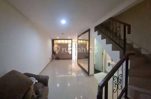 Rumah Minimalis Cakep Siap Huni di Gading Arcadia 1