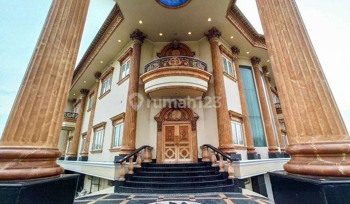 Dijual Cepat Rumah Bergaya Classic di Intercon 1