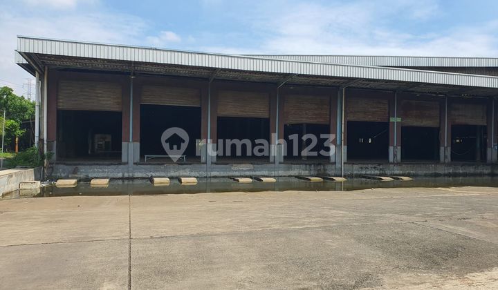 7,5 Juta Per Meter, Gudang Loading Dock, Siap Pakai, Luas Tanah 2,2 Ha, Gudang Di Pulo Gadung 1