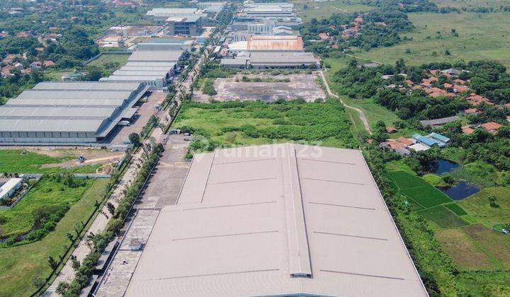 Gudang Modern Siap Pakai, Gudang Loading Dock, Luas Bangunan 1,6 Ha, Gudang Di Jababeka 2