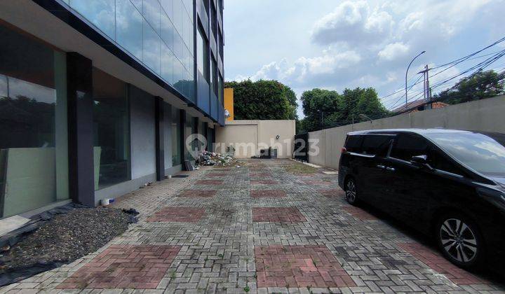 48 Juta Per Meter, 5 Lantai, Luas Tanah 777m², Parkir 10 Mobil, Gedung di Menteng 2