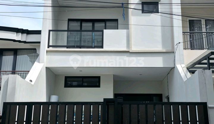 Rumah Dijual Pelepah Hijau Kelapa Gading 1