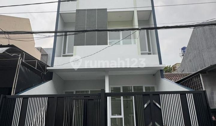 Rumah Dijual Cengkir Barat - Attic Room 1