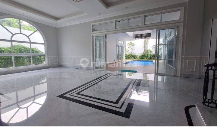 Kolam Renang, Lantai Full Marmer Import, Parkit Jati, Luas Tanah 880m², Rumah Di Menteng 2