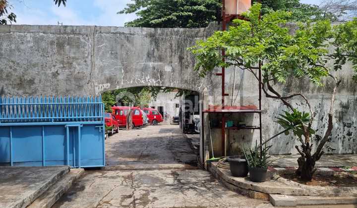 Rumah Kebantenan Dekat Tanjung Priok Cocok Untuk Gudang Workshop  2