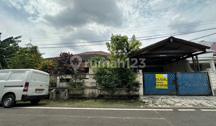 Cempaka Putih West House Great Location Quiet Quick Sale