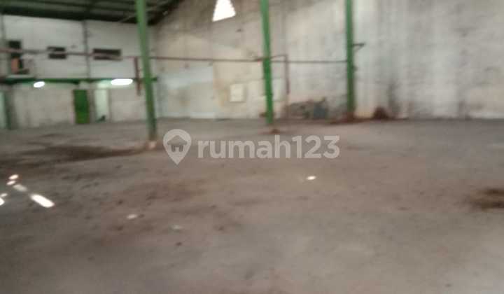 Dijual Cepat Ex Showroom Kawasaki Jalan Raya Strategis Murah BU 2