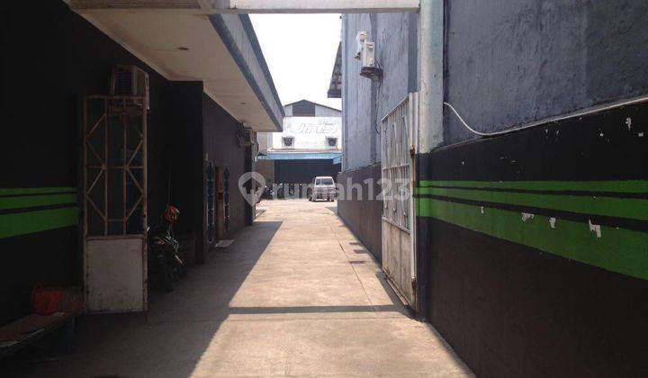 Dijual Cepat Ex Showroom Kawasaki Jalan Raya Strategis Murah BU 7