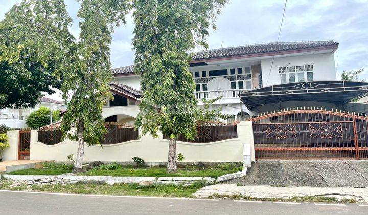 Rumah Hoek Cempaka Putih Bagus Rapi Jual Cepat 1