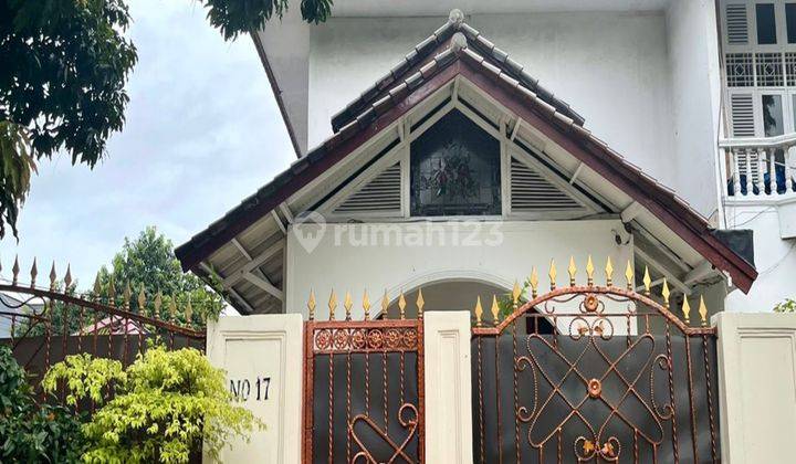 Rumah Hoek Cempaka Putih Bagus Rapi Jual Cepat 2