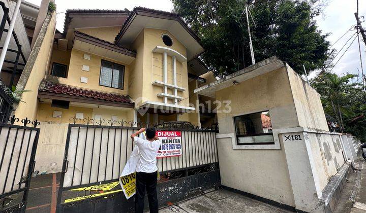 Rumah Dharmawangsa Jalanan Besar Ramai Cocok Untuk Kantor Klinik 1