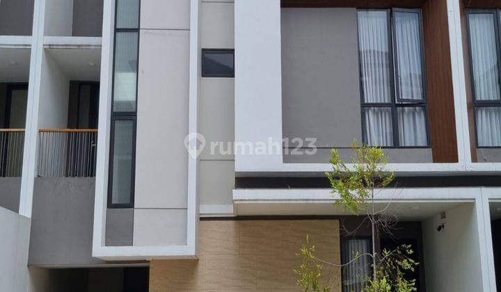 Rumah Baru  Semi Furnished Maninjau Asya Bagus Langka 1