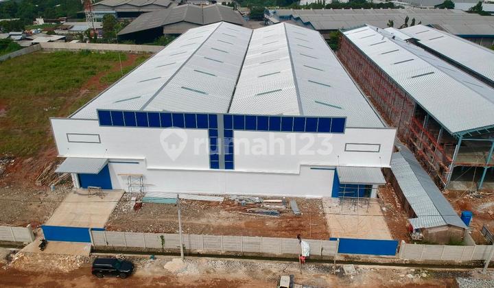 Gudang Baru Pasar Kemis Tangerang Siap Pakai Loading Dock