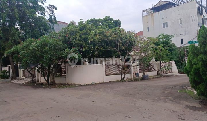 Kelapa Gading Standard Corner House, Suitable for Living Kelapa Gading Standard Corner House, Suitable for Living