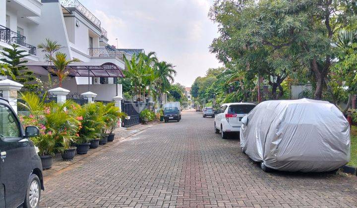 Rumah Villa Gading Indah Depan Taman 2