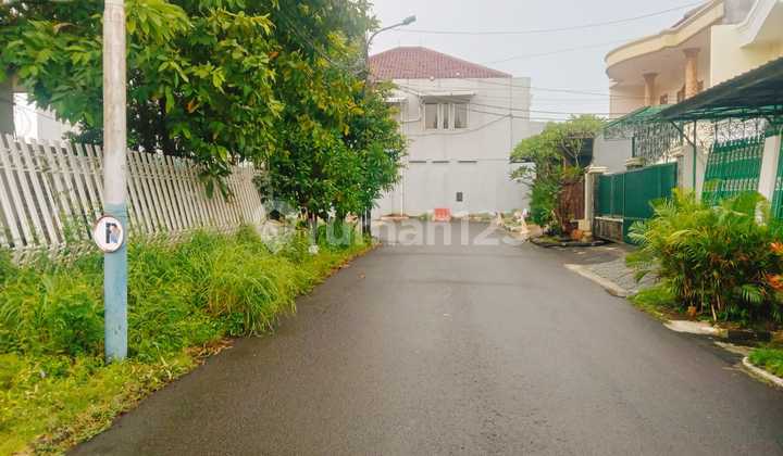 Rumah Kayu Putih Bebas Banjir Lokasi Strategis 2