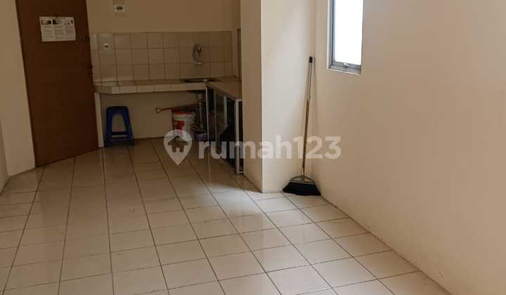 Strategic Gading Icon Mid Floor Apartment