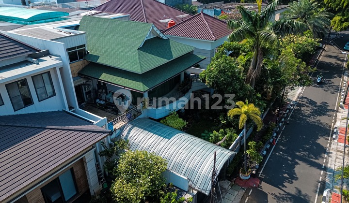 Menteng House 5 Minutes from Plaza Indonesia