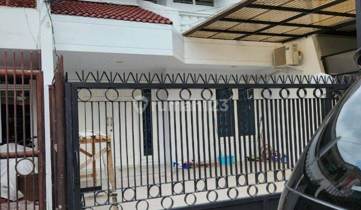 Disewakan rumah nyaman Dan  baru renovasi  siap huni  janur asri  kelapa gading 2