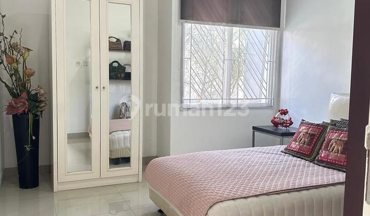 Dijual Rumah Bangunan Mandiri di Nusaloka Bsd 2