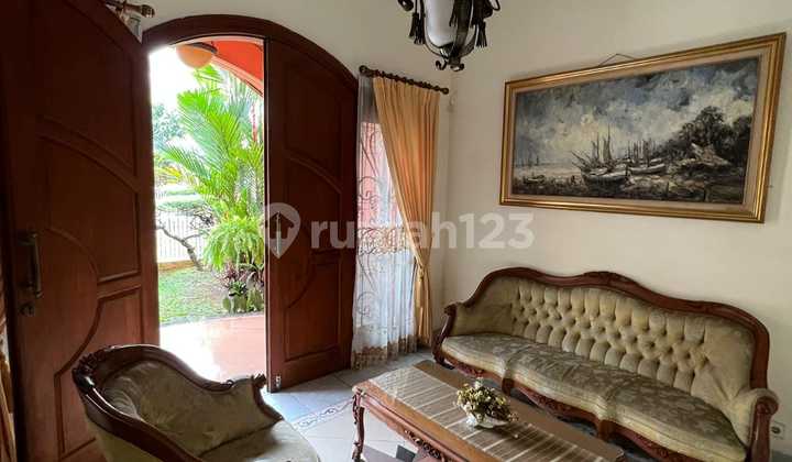 Rumah Klasik di Anggrek loka sektor 2.2 BSD (tnti) 4