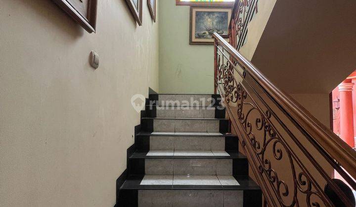 Rumah Klasik di Anggrek loka sektor 2.2 BSD (tnti) 8
