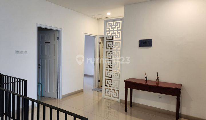 Rumah Classic Modern Full Furnished di Giri Loka Bsd 2