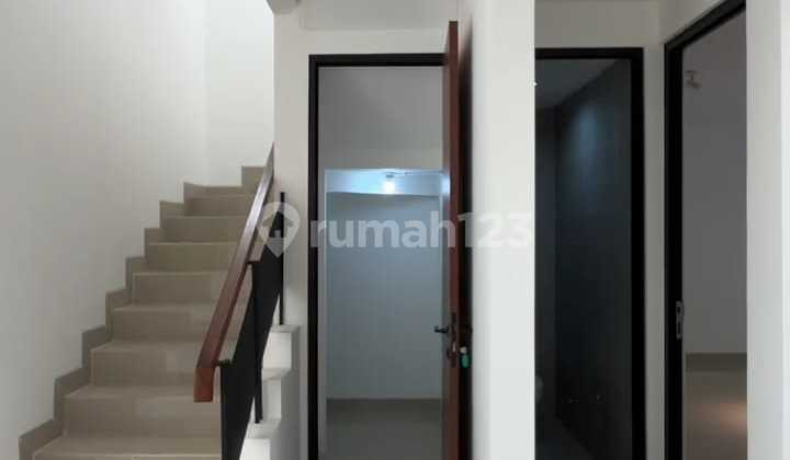Price Reduced Again, Nice House, Private Pool, In Sector 9 Bintaro 2