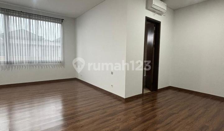 Disewakan Rumah Bagus di Zora Bsd (Mon.eflk)