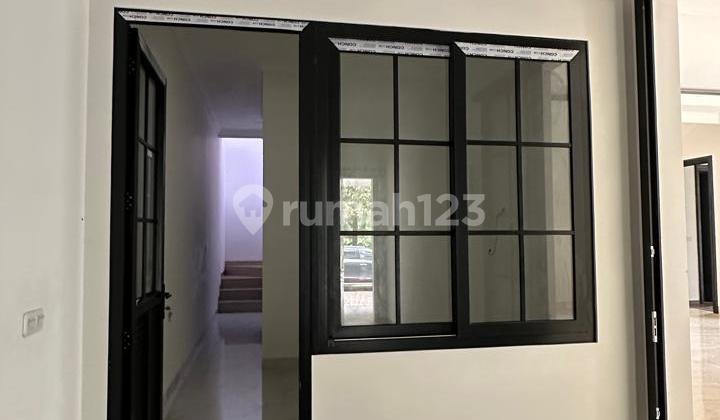 FOR SALE BRAND NEW AMERICAN CLASSIC THE GREEN, BSD 2