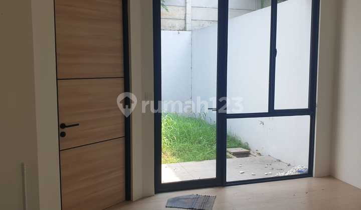 Disewakan Rumah Bagus di Lippo Karawaci Cluster Cendana Marq 2