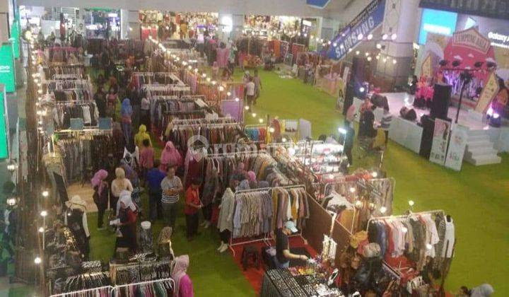 Di  International Plaza ( mall )