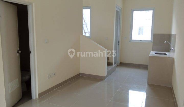 Sewa  Rumah Baru di Rumah Palm Blossom, Taman Surya 6