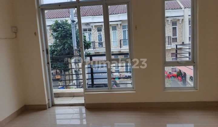 Disewakan Rumah Royal Palm 2 Lantai  Cengkareng Jakarta Barat 1