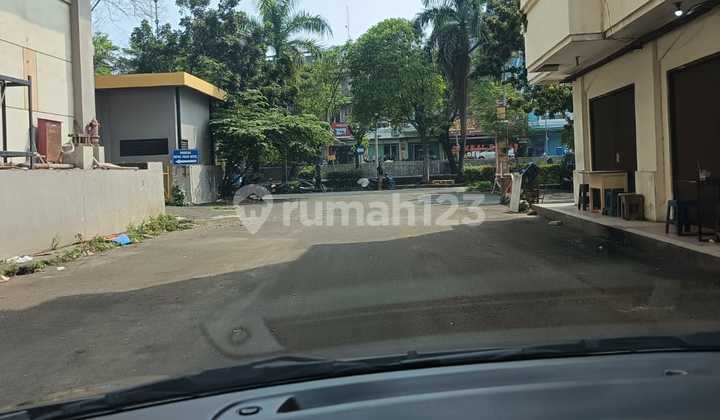 For Sale: Mutiara Taman Palem Shop House, Cengkareng, West Jakarta