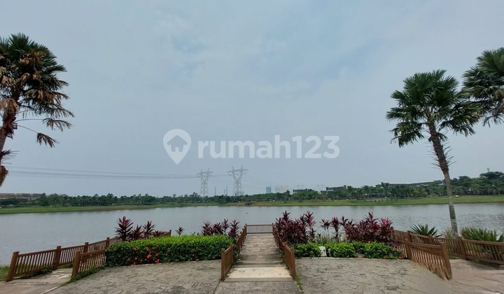 Shop House Facing Lake Vanya Park, Near Bustling Residential Area in BSD City, High Traffic Area 2