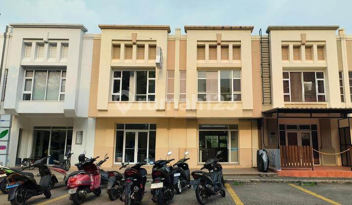 Shop House Facing Lake Vanya Park, Near Bustling Residential Area in BSD City, High Traffic Area 1