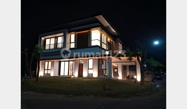Rumah Cantik nan Mewah, Bangunan Baru Hoek  sudah SHM di BSD City 2